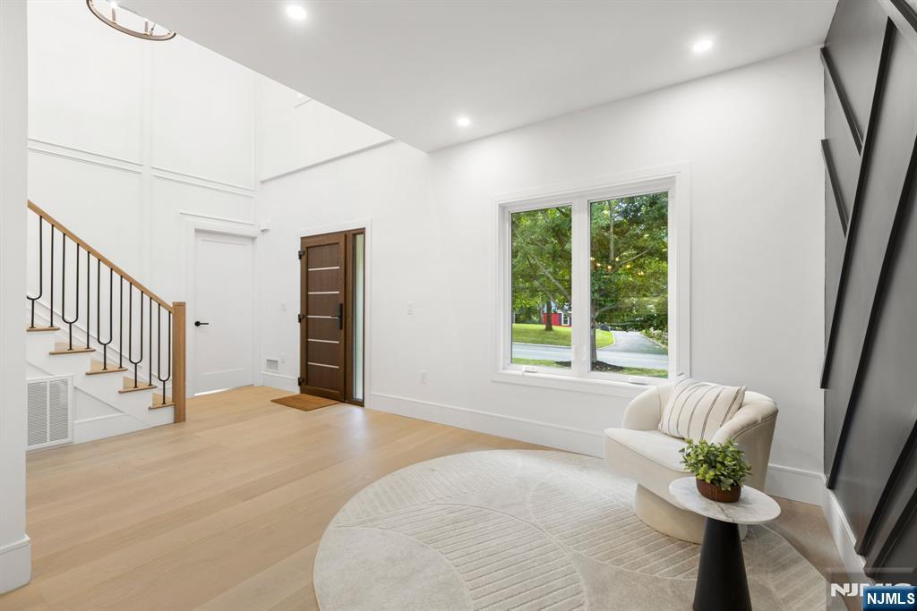 181 West Street Property Photo 12