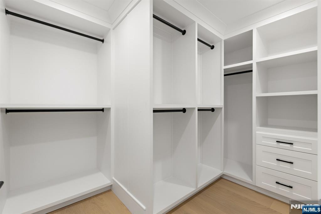 181 West Street Property Photo 24