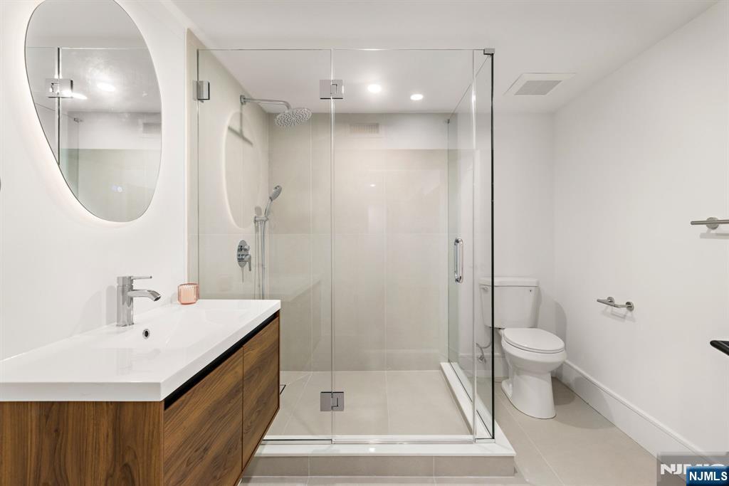 181 West Street Property Photo 35
