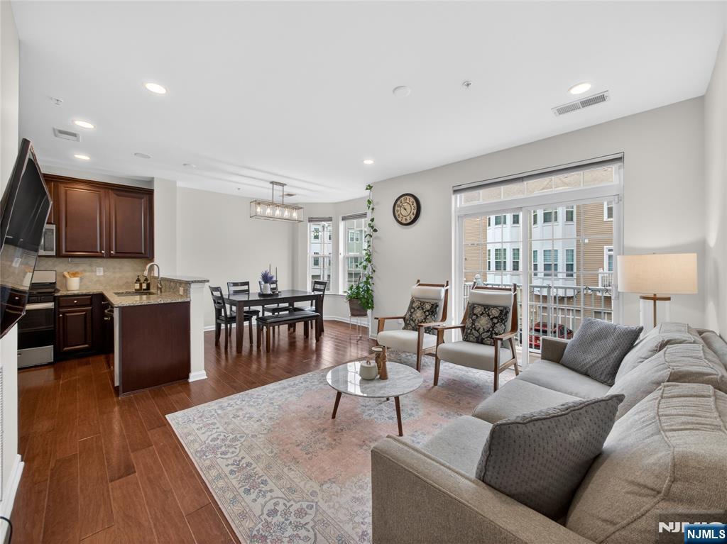 15 Wesmont Drive Property Photo 1