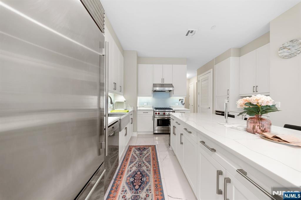 3 Somerset Lane X307 Property Photo 11