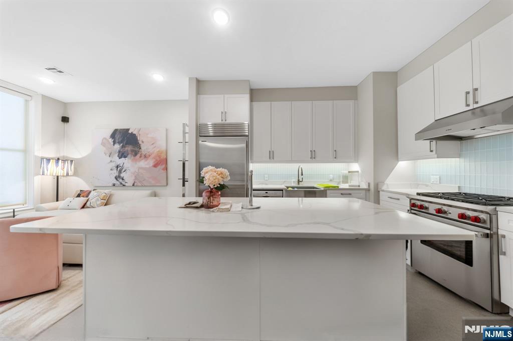 3 Somerset Lane X307 Property Photo 13
