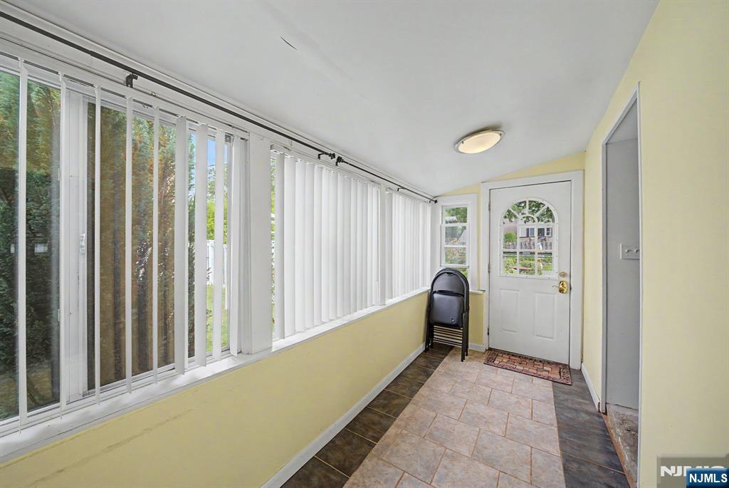 13 Spruce Place Property Photo 6