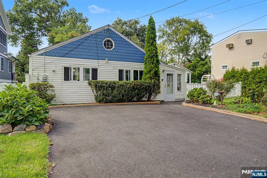 13 Spruce Place Property Photo 38