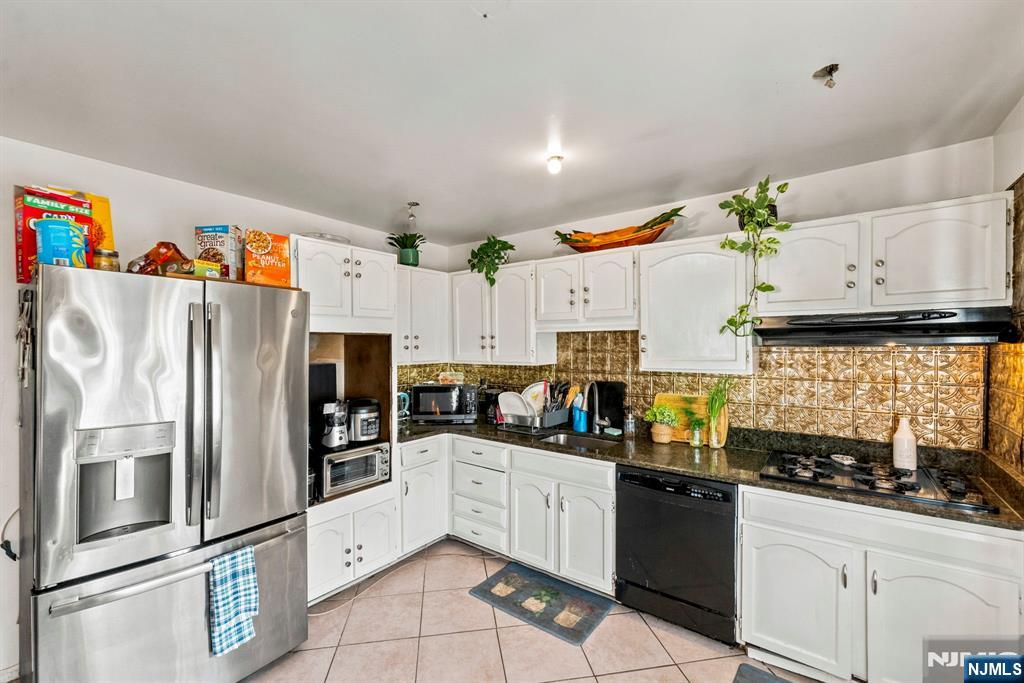15 South Street Property Photo 8