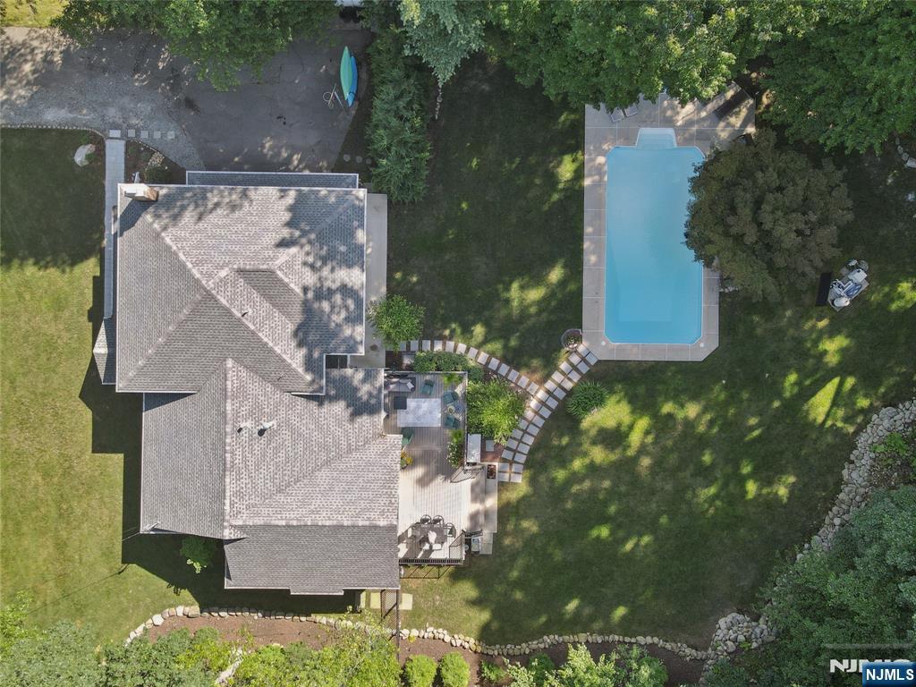 734 Willow Run Property Photo 40