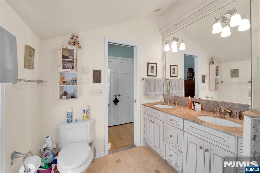 11 Dogwood Court Property Photo 12