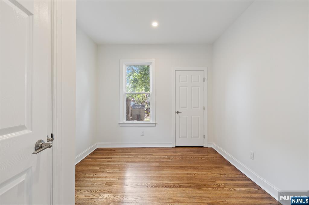 172 Boiling Springs Avenue Property Photo 14