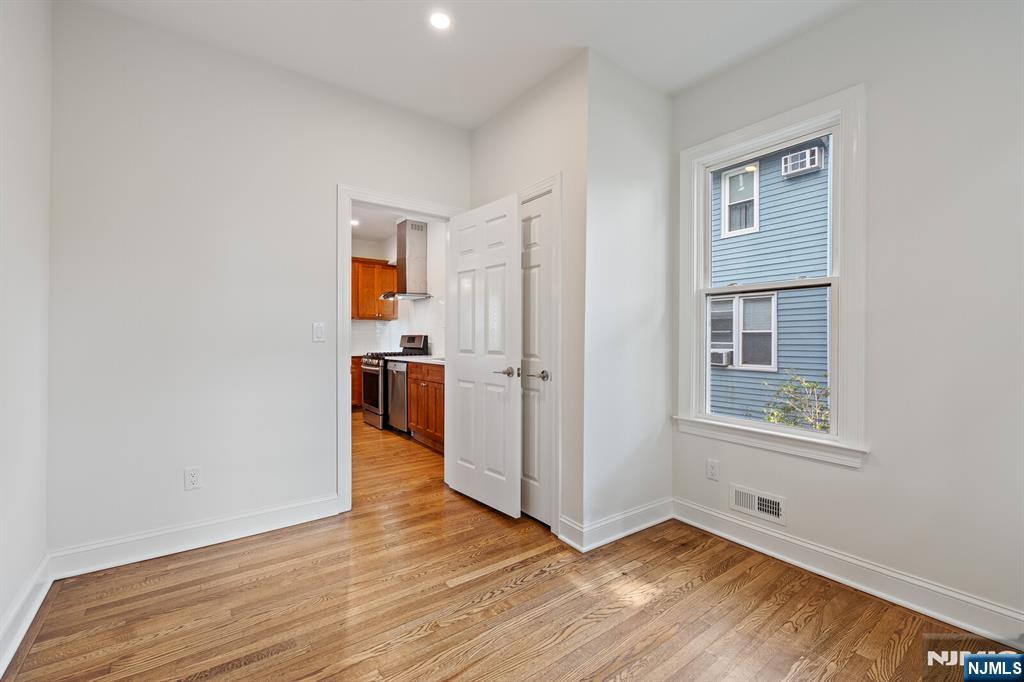 172 Boiling Springs Avenue Property Photo 15