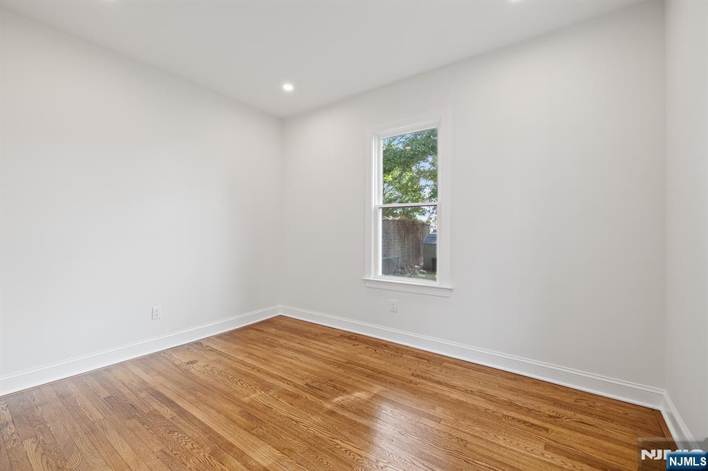 172 Boiling Springs Avenue Property Photo 17