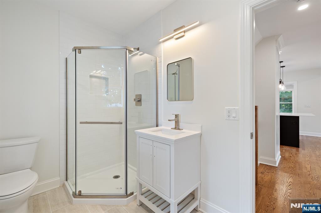 172 Boiling Springs Avenue Property Photo 30