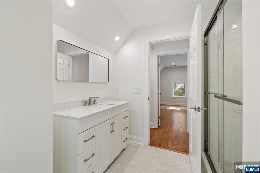 172 Boiling Springs Avenue Property Photo 33