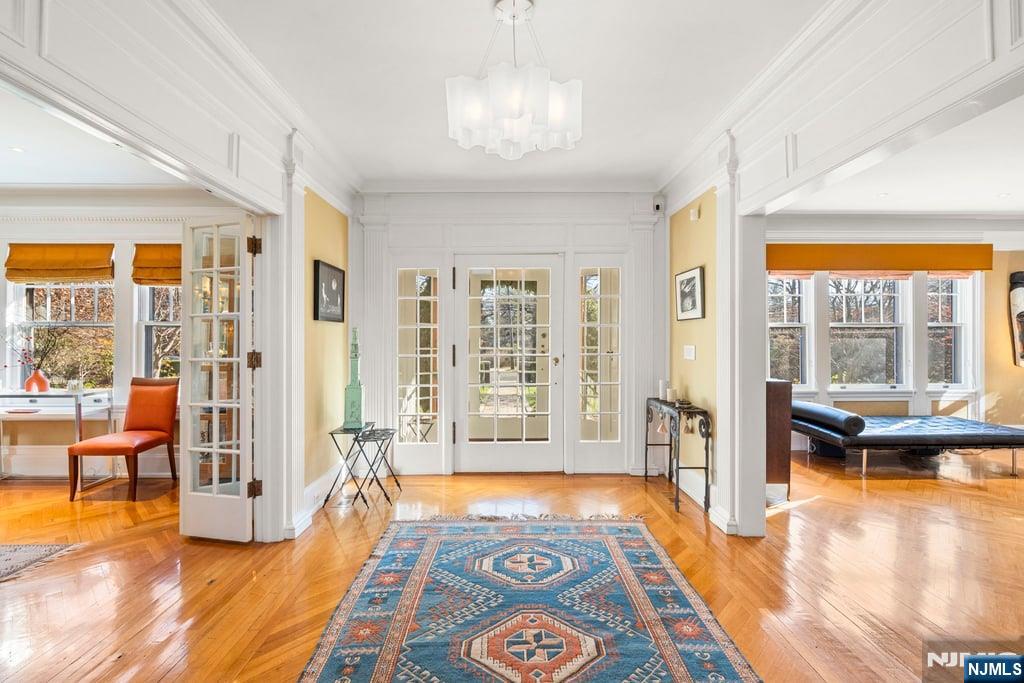 474 Park Street Property Photo 4