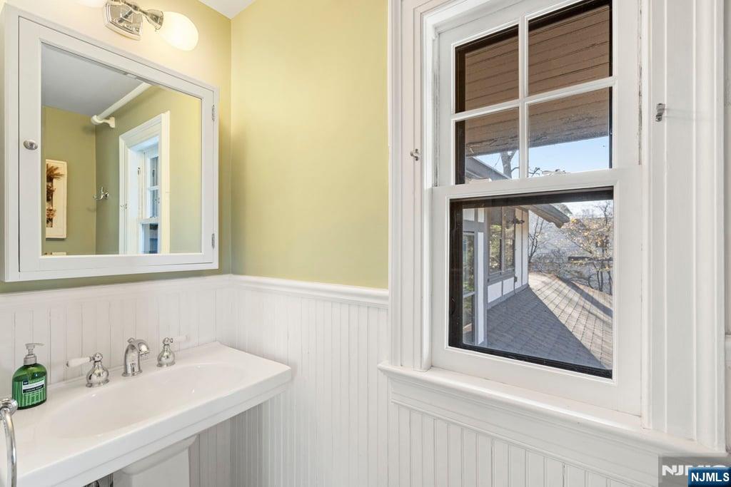 474 Park Street Property Photo 16