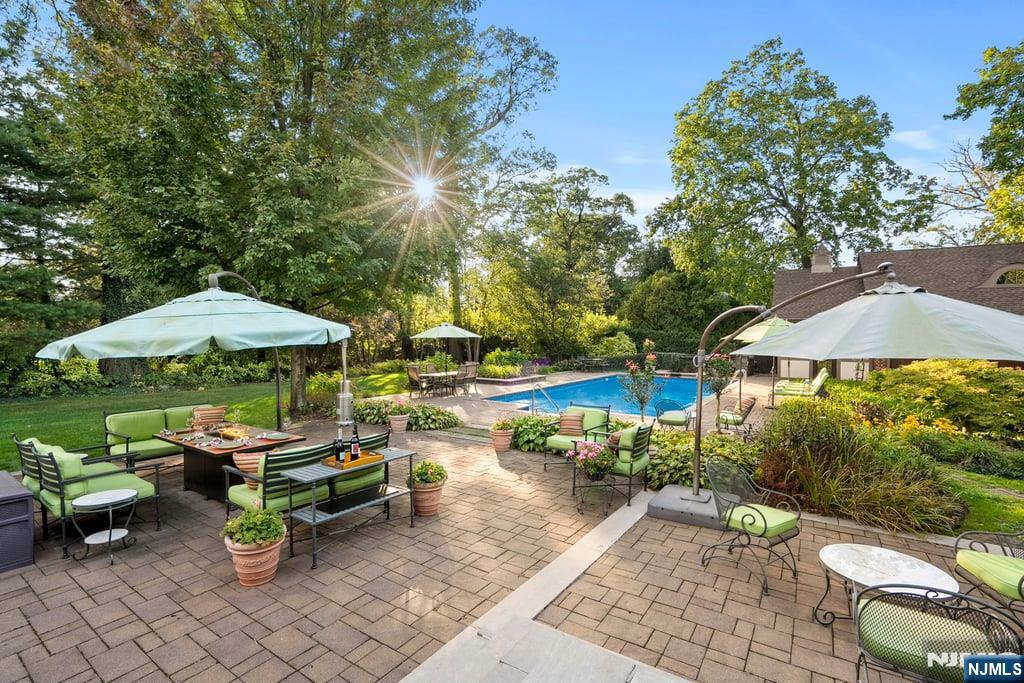 474 Park Street Property Photo 40