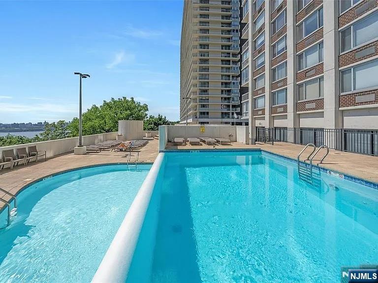 1600 Parker Avenue 15c Property Photo 34