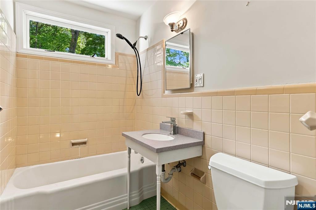51 Valley View Terrace Property Photo 20