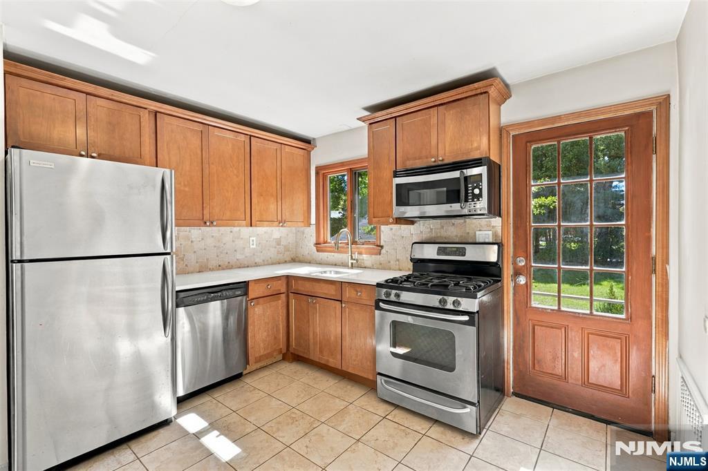 618 Shelton Road Property Photo 10