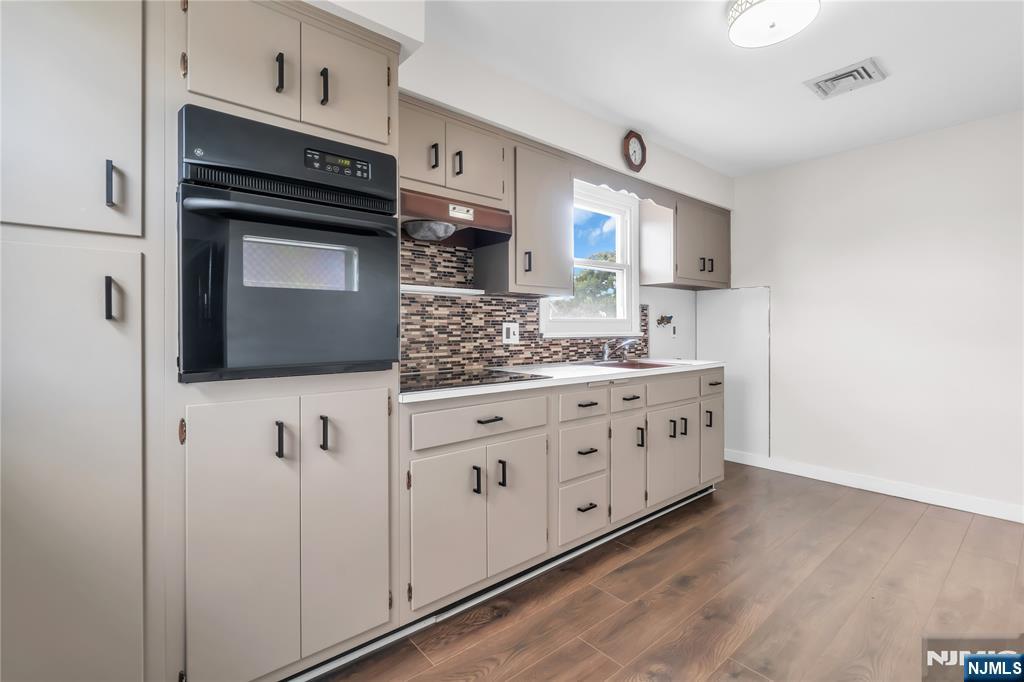 115 Van Riper Avenue 2 Property Photo 5