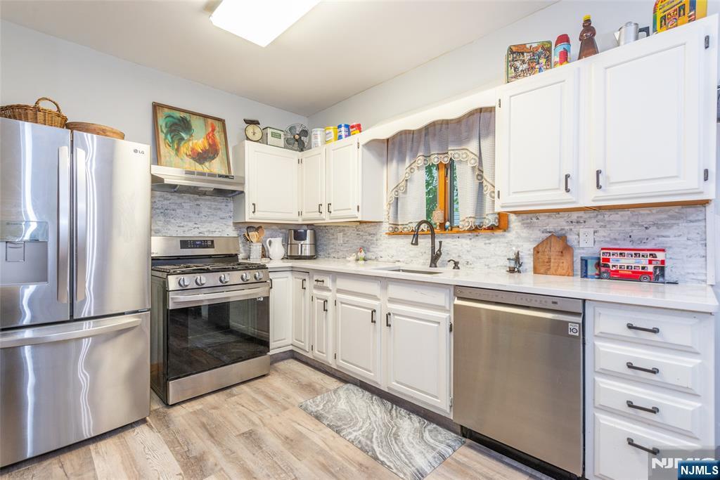 59 Voorhis Place Property Photo 7