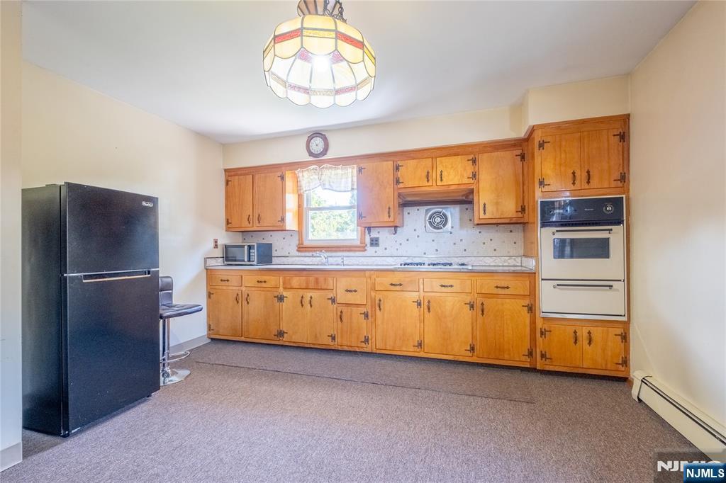 34 Cottage Place Property Photo 15