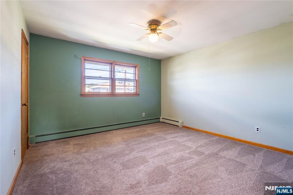 34 Cottage Place Property Photo 17