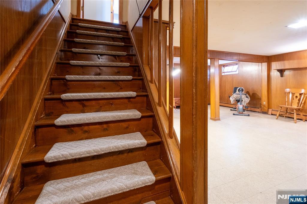 34 Cottage Place Property Photo 22