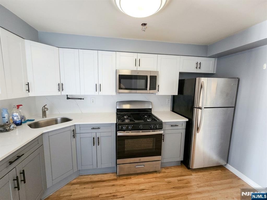 9 Park Avenue 2a Property Photo 3