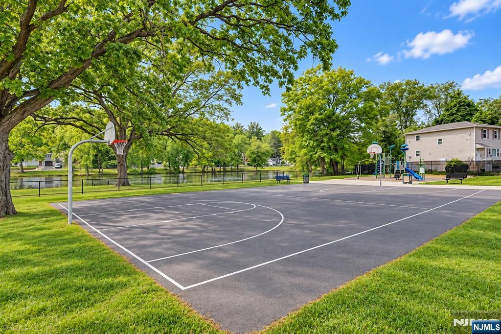 36 Park Avenue Property Photo 19
