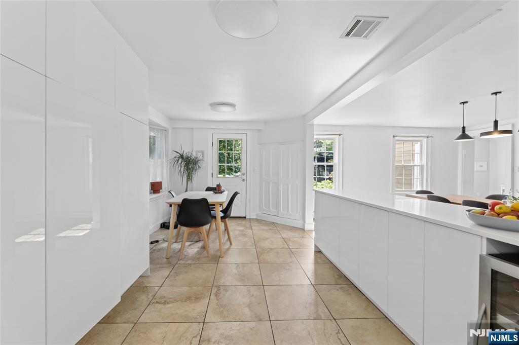 253 Clinton Avenue Property Photo 11