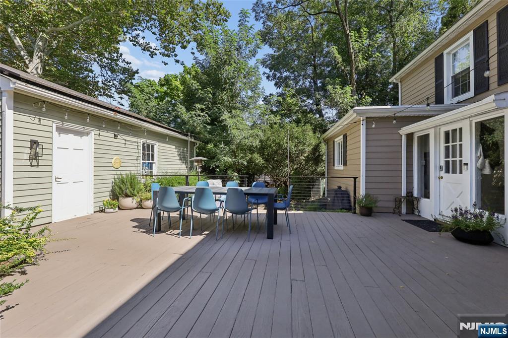 253 Clinton Avenue Property Photo 30