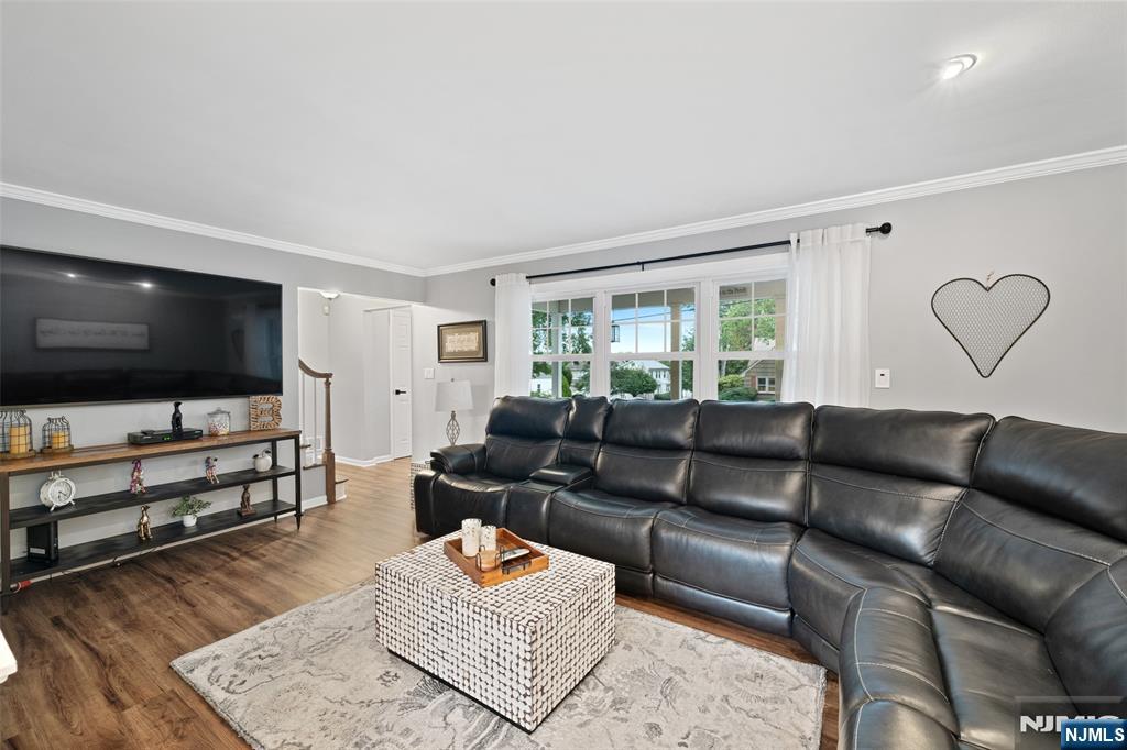 29 Oakley Terrace Property Photo 15