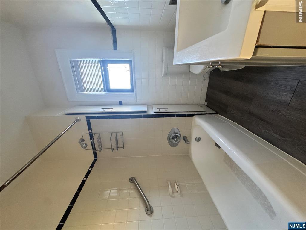 432 Broad Avenue Property Photo 6