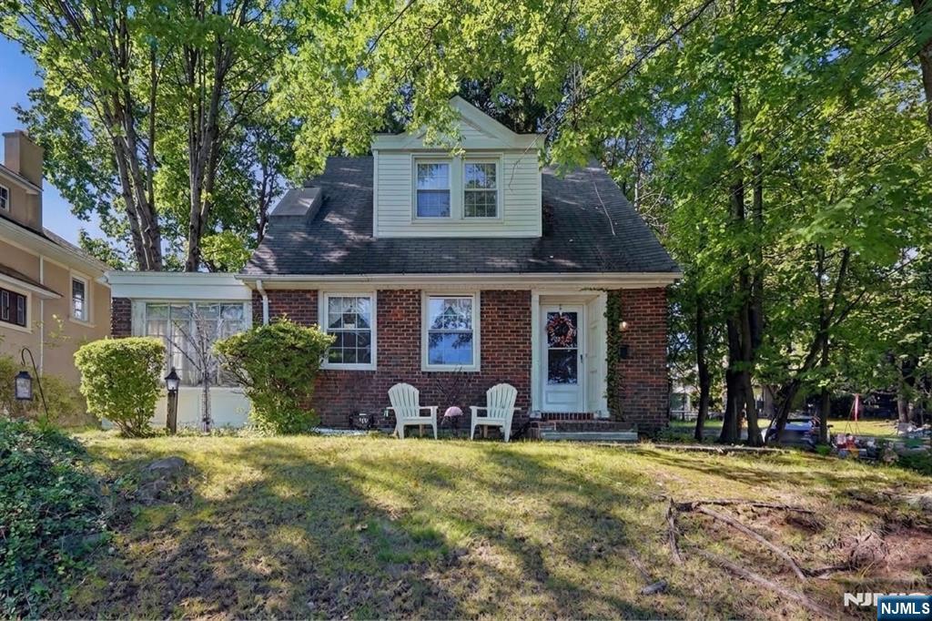 749 Kinderkamack Road Property Photo 1