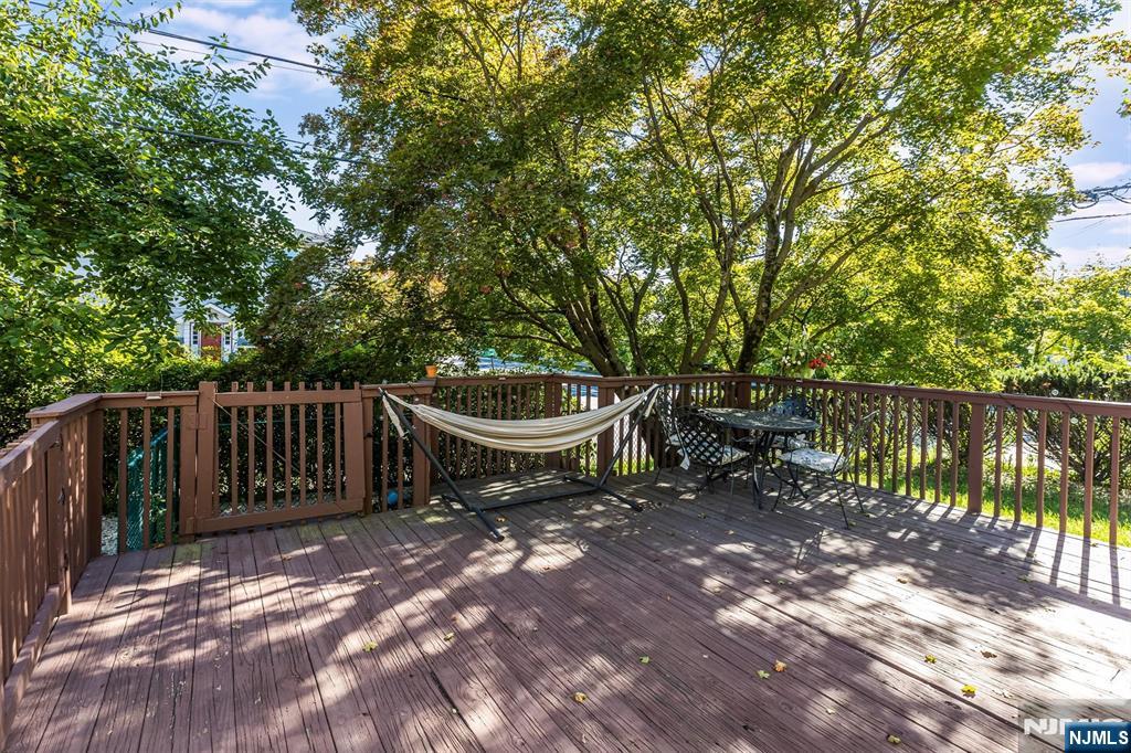 51 Ringwood Avenue Property Photo 4