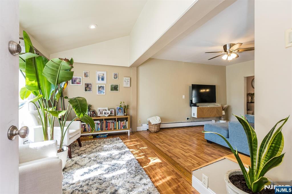 51 Ringwood Avenue Property Photo 6