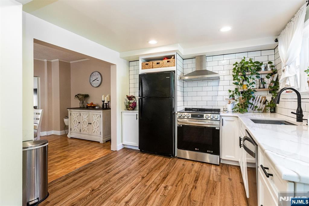 51 Ringwood Avenue Property Photo 17