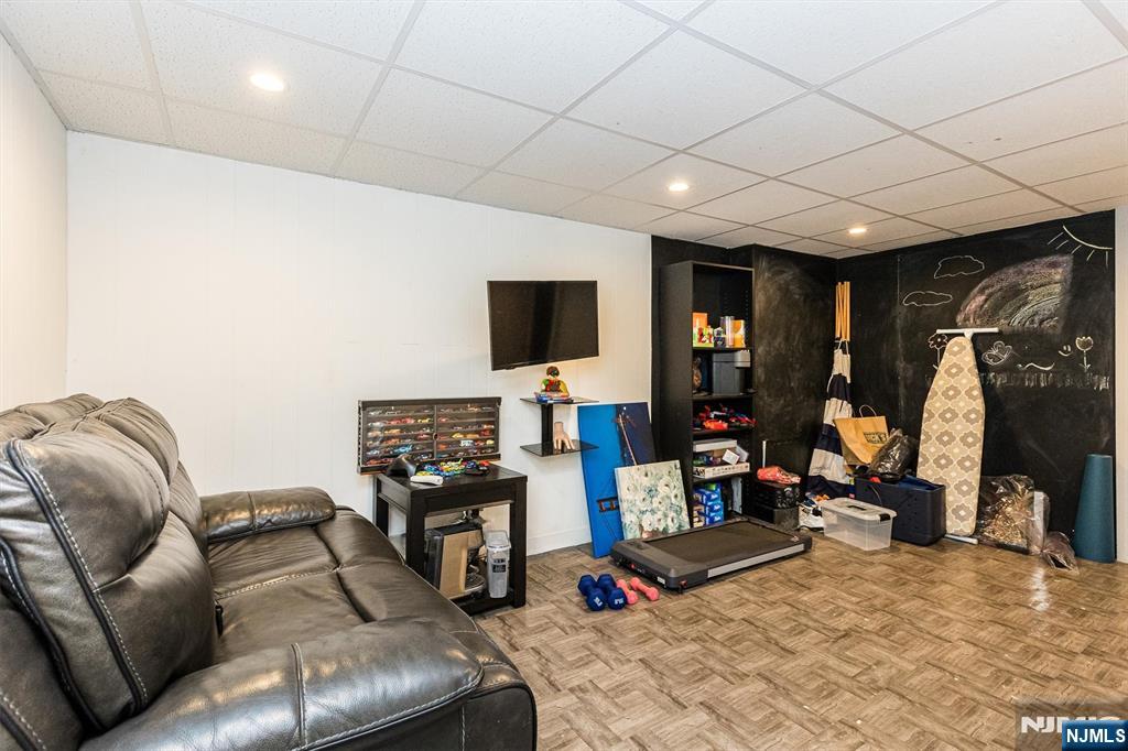 51 Ringwood Avenue Property Photo 28