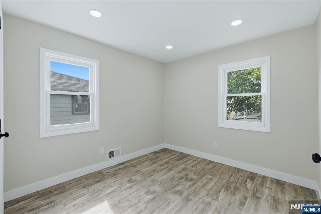 243 15th Street Property Photo 11