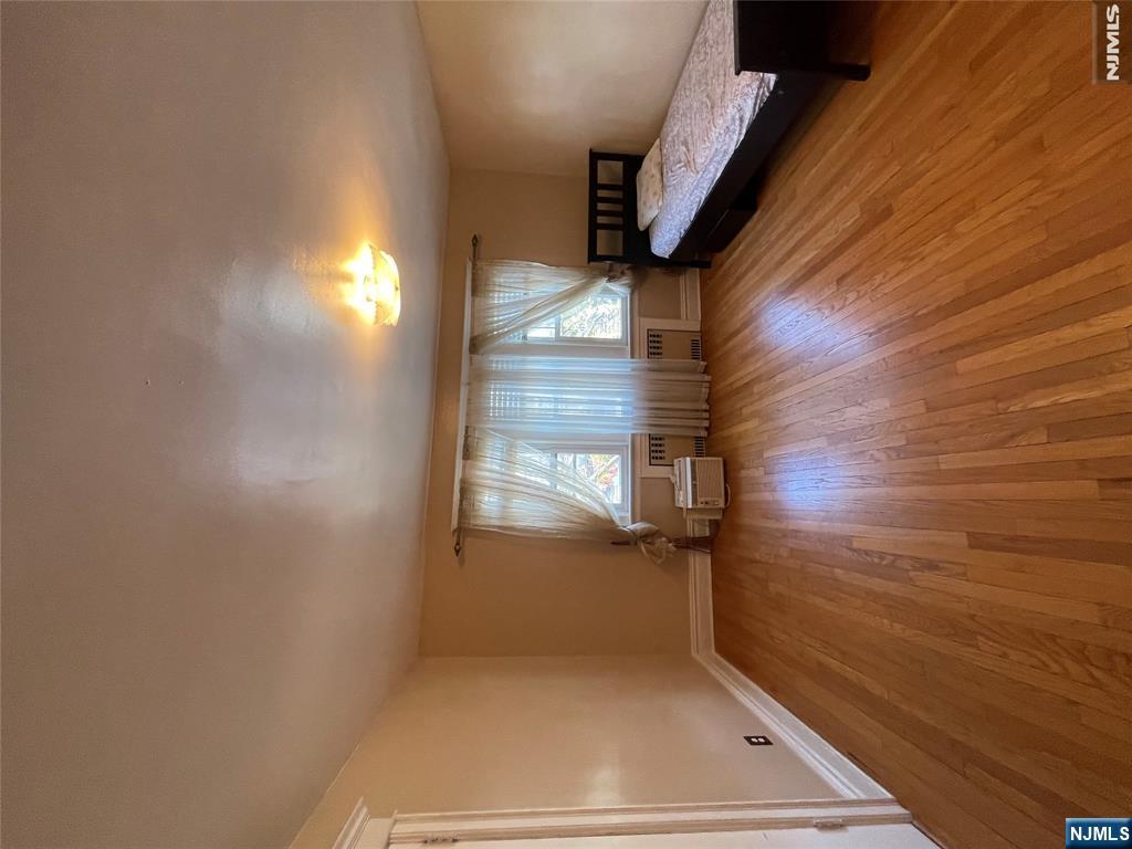 521 Olympia Avenue Property Photo 14