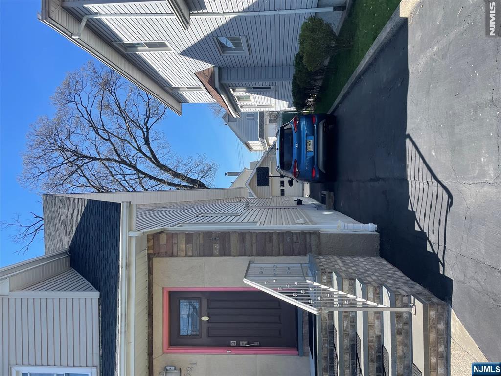 521 Olympia Avenue Property Photo 19