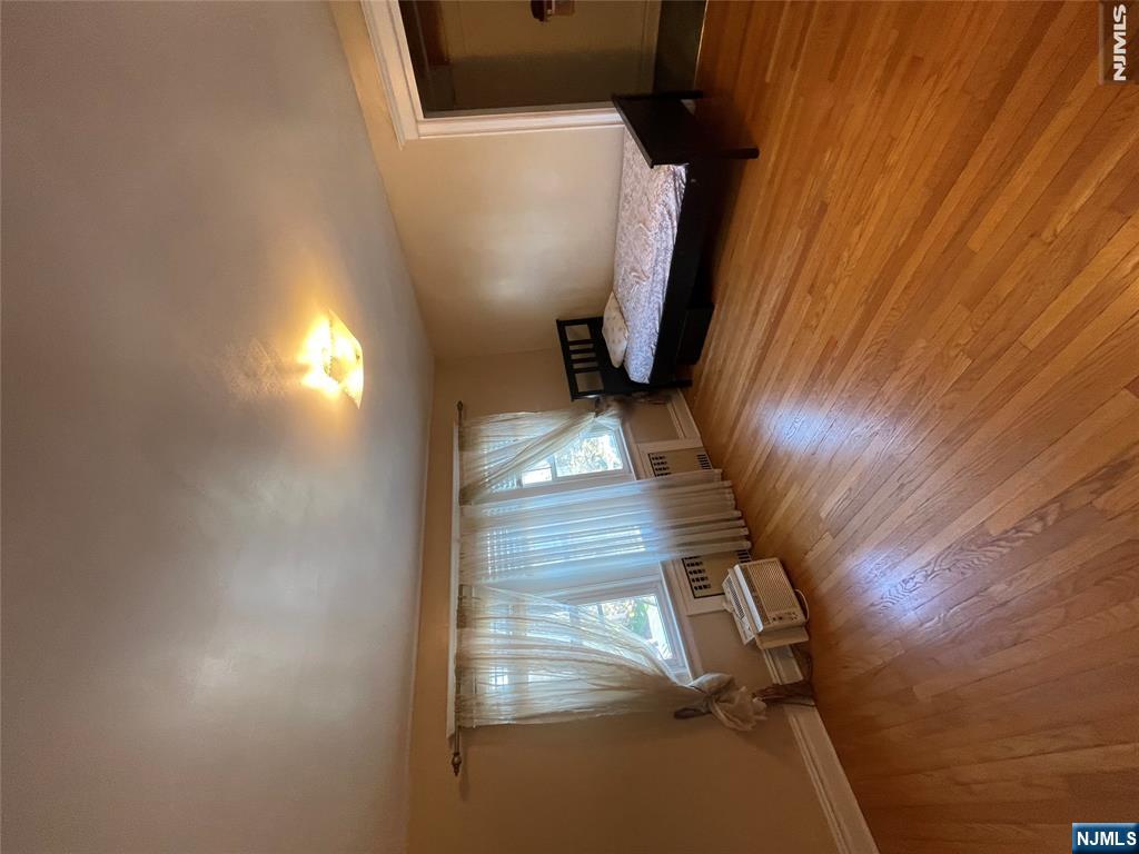521 Olympia Avenue Property Photo 32