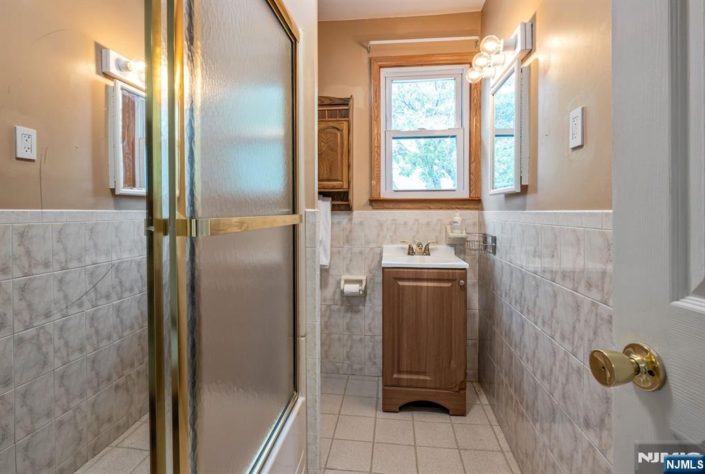 60 Mohr Avenue Property Photo 22