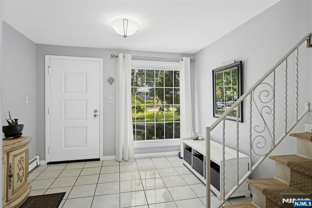 33 Douglas Drive Property Photo 4