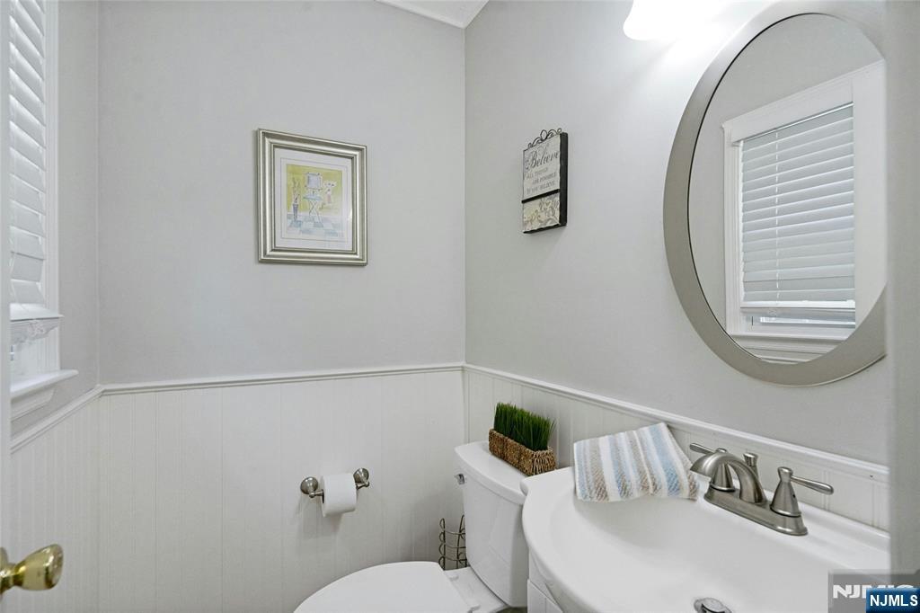 33 Douglas Drive Property Photo 21