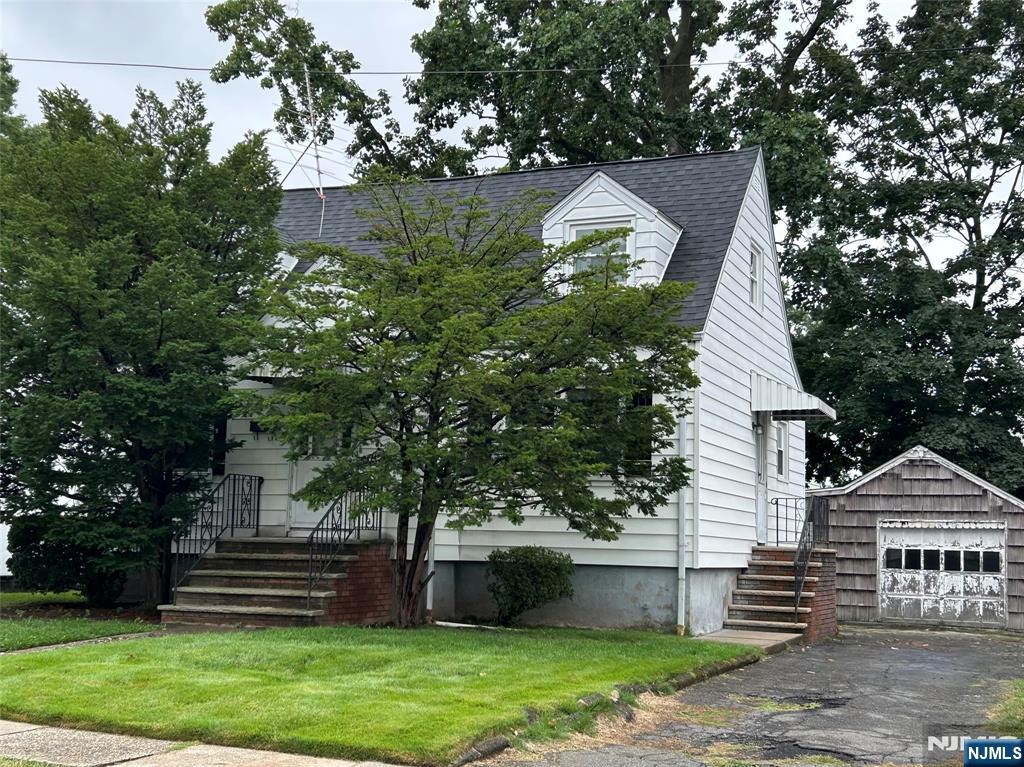 222 Terrace Avenue Property Photo 1