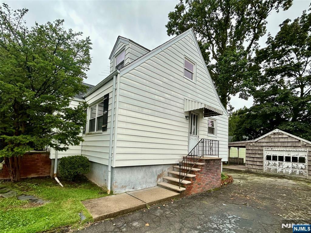 222 Terrace Avenue Property Photo 37