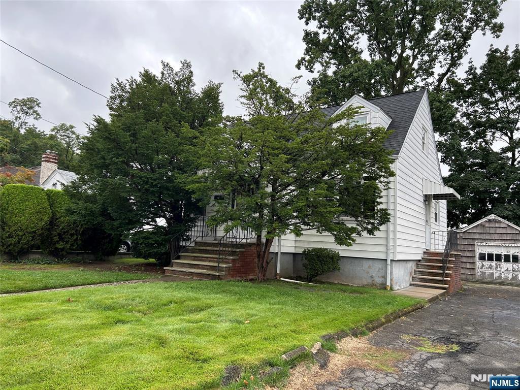 222 Terrace Avenue Property Photo 38