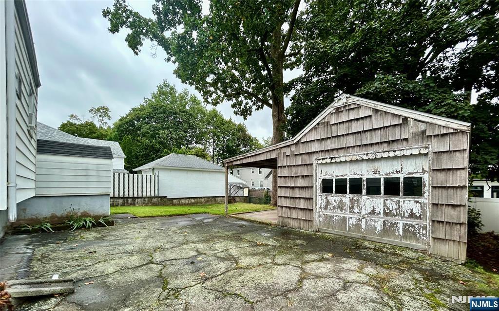 222 Terrace Avenue Property Photo 40