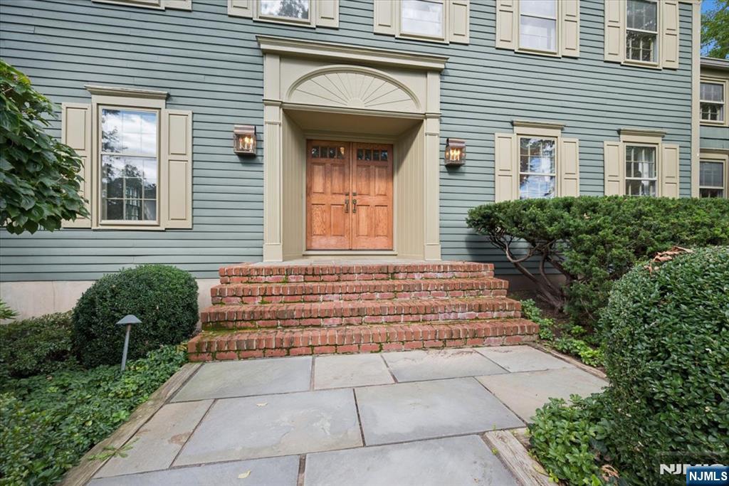 1 Ellyn Court Property Photo 3